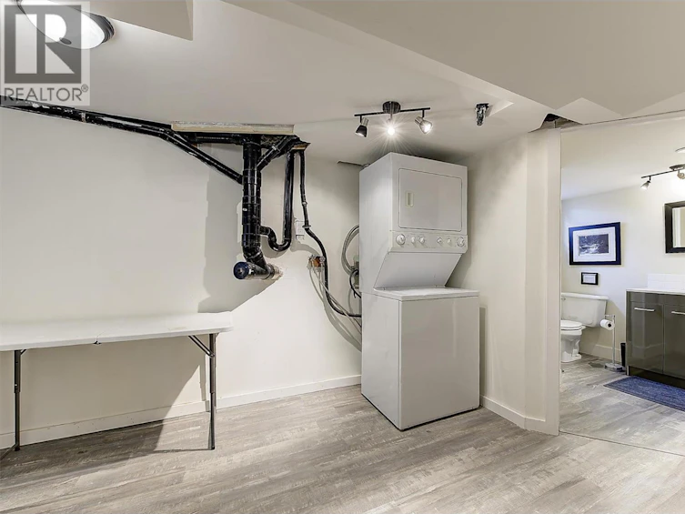 1040 Laurier Avenue, Kelowna, BC, V1Y 6B1 - 29