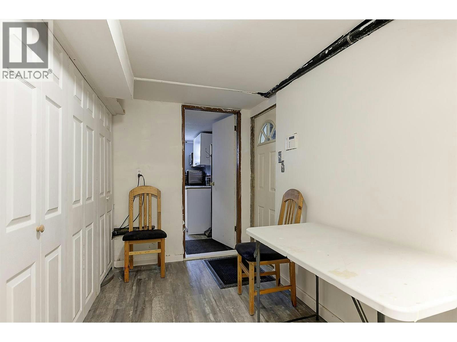 1040 Laurier Avenue, Kelowna, BC, V1Y 6B1 - 30