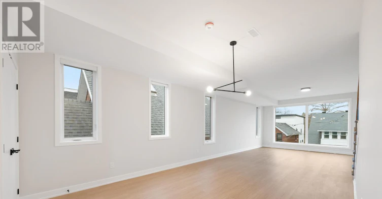 3-49 Grosvenor Avenue, Ottawa, ON, K1S 4S1 - 4