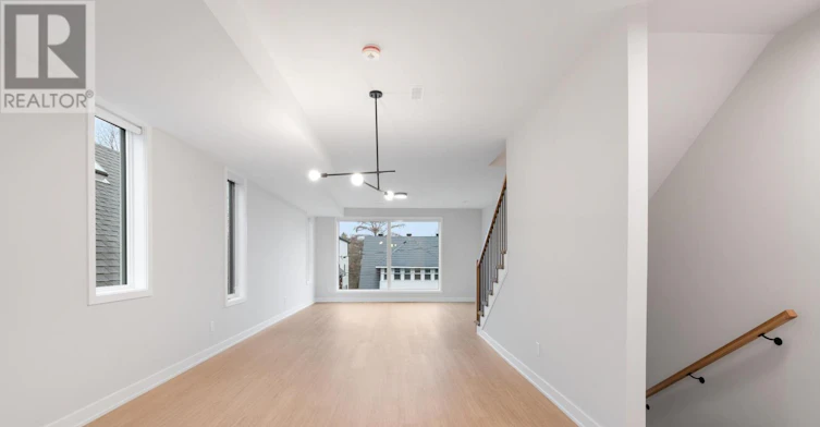 3-49 Grosvenor Avenue, Ottawa, ON, K1S 4S1 - 2