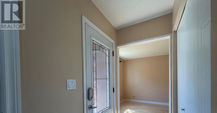 67 Walmer Gardens, London, ON, N6G 4H5 - 4
