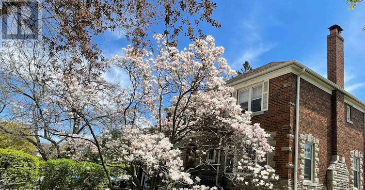 205 Ridley Boulevard, Toronto, ON, M5M 3M4 - 7