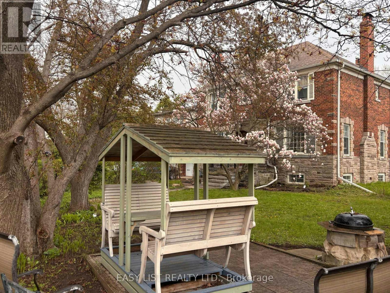 205 Ridley Boulevard, Toronto, ON, M5M 3M4 - 9