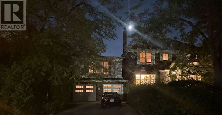205 Ridley Boulevard, Toronto, ON, M5M 3M4 - 42