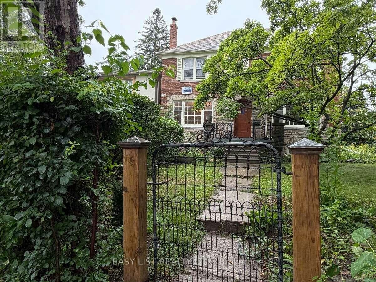 205 Ridley Boulevard, Toronto, ON, M5M 3M4 - 5