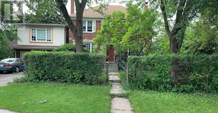 205 Ridley Boulevard, Toronto, ON, M5M 3M4