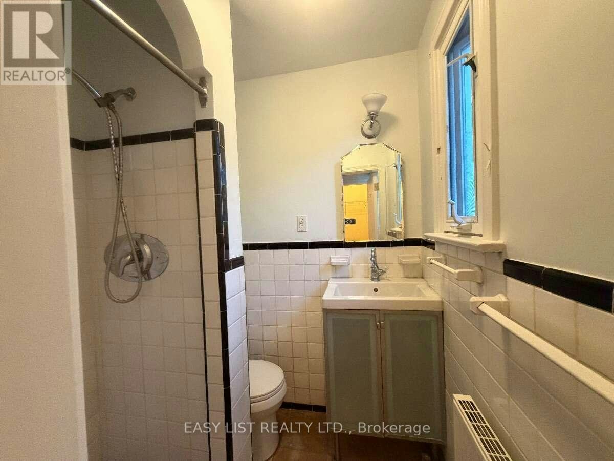 205 Ridley Boulevard, Toronto, ON, M5M 3M4 - 32