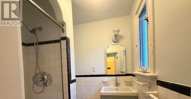 205 Ridley Boulevard, Toronto, ON, M5M 3M4 - 32
