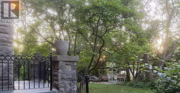 205 Ridley Boulevard, Toronto, ON, M5M 3M4 - 35