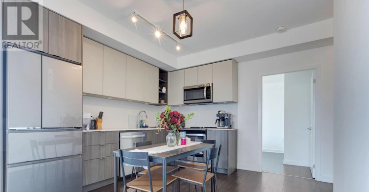 319-100 Eagle Rock Way, Vaughan, ON, L6A 5B9 - 13