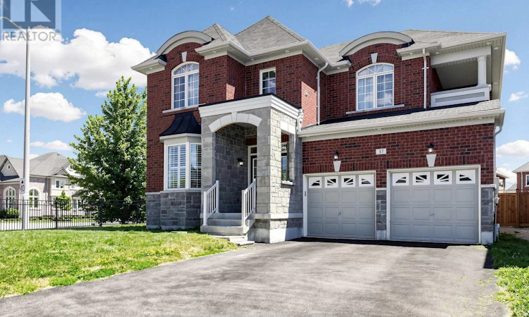 37 Alamosa Court
