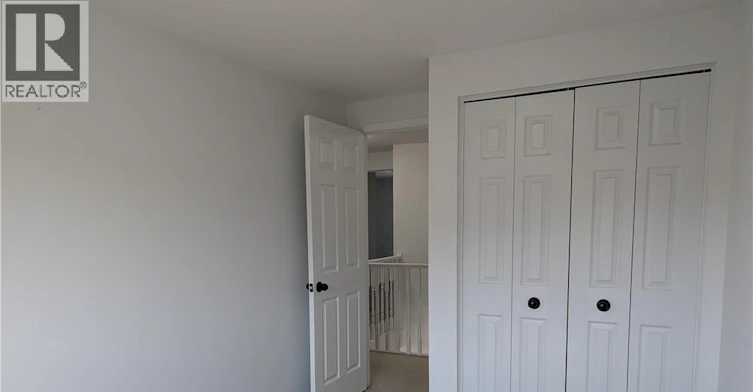 699 Laurelwood Drive, Waterloo, ON, N2V 2T8 - 16