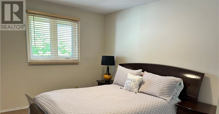 6417 Loire Drive, Ottawa, ON, K1C 3H1 - 11