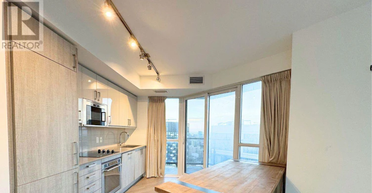 3504-77 Mutual Street, Toronto, ON, M5B 2A9 - 3
