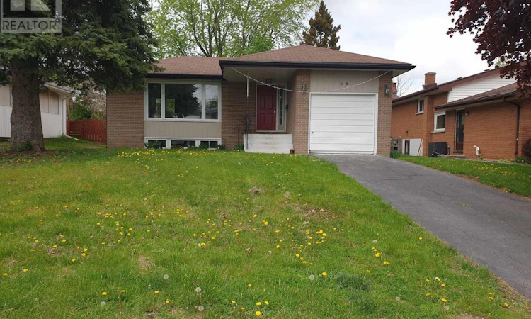 18 Manor Crescent