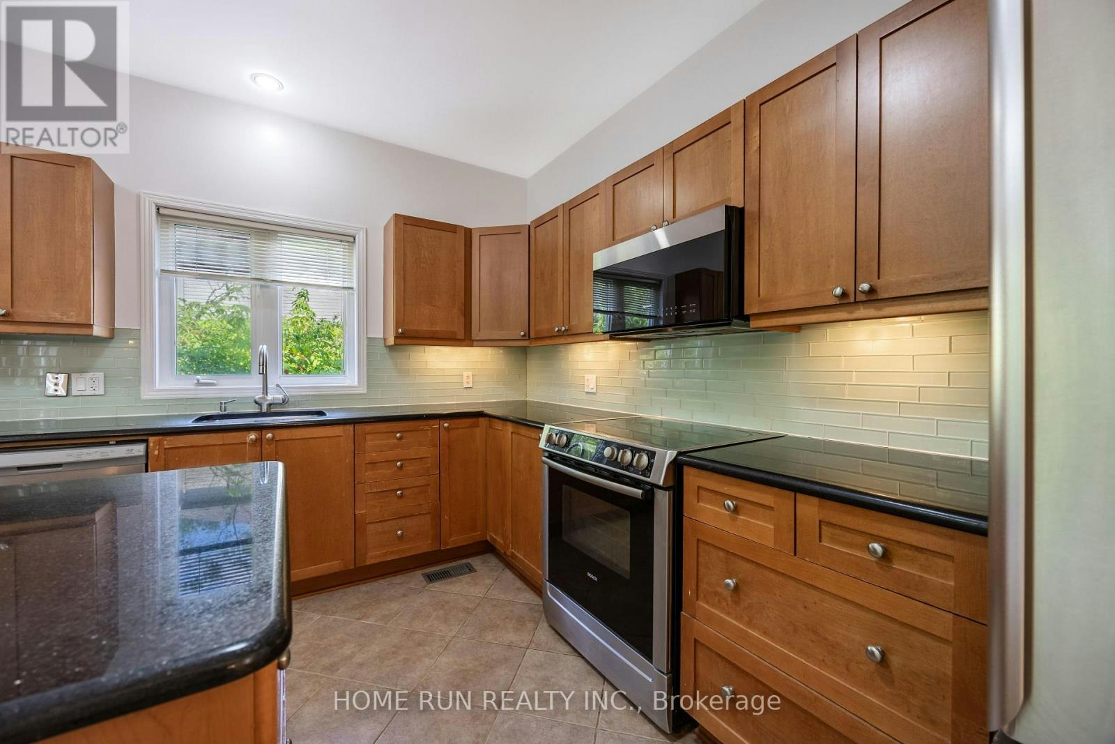 281 Goldridge Drive, Ottawa, ON, K2T 1H4 - 21