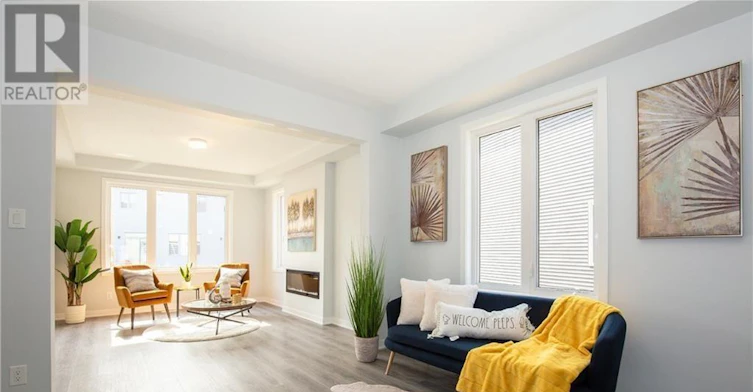 212 Ormiston Crescent, Manotick, ON, K2J 7E3 - 3