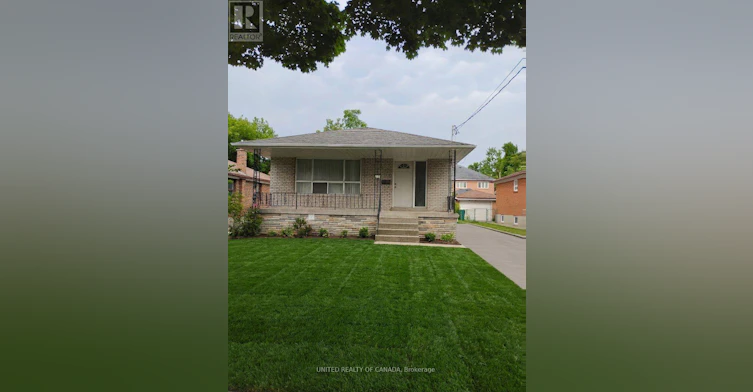 37 Madawaska Avenue, Toronto, ON, M2M 2R1