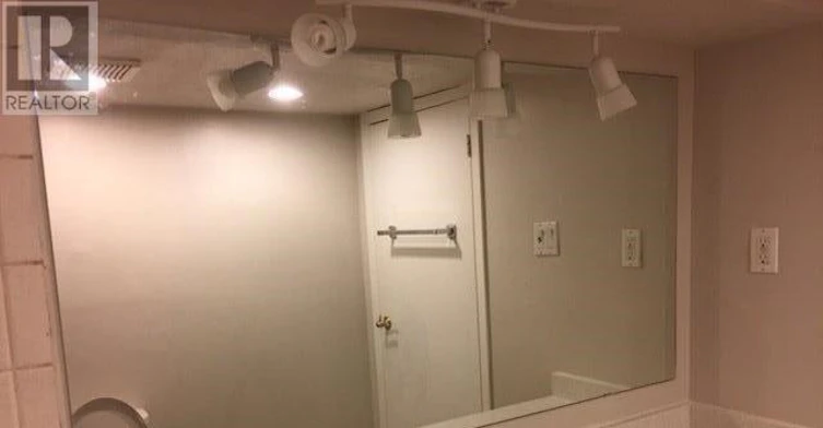 M/FLR-78 Woodycrest Avenue, Toronto, ON, M4J 3A7 - 10