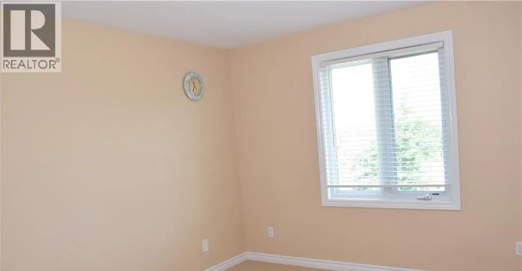 242 Buttercup Court, Waterloo, ON, N2V 2W8 - 25