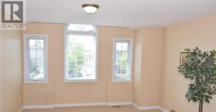 242 Buttercup Court, Waterloo, ON, N2V 2W8 - 13