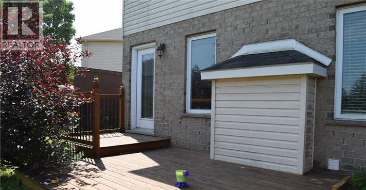 242 Buttercup Court, Waterloo, ON, N2V 2W8 - 32