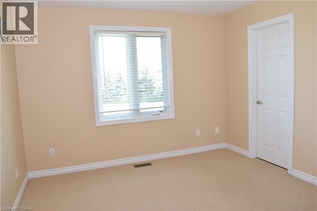 242 Buttercup Court, Waterloo, ON, N2V 2W8 - 22