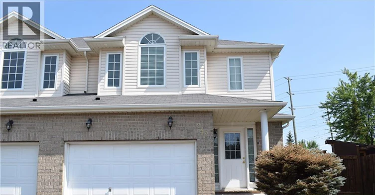 242 Buttercup Court, Waterloo, ON, N2V 2W8 - 2