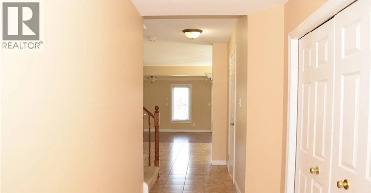242 Buttercup Court, Waterloo, ON, N2V 2W8 - 5