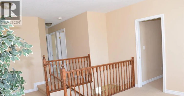 242 Buttercup Court, Waterloo, ON, N2V 2W8 - 16