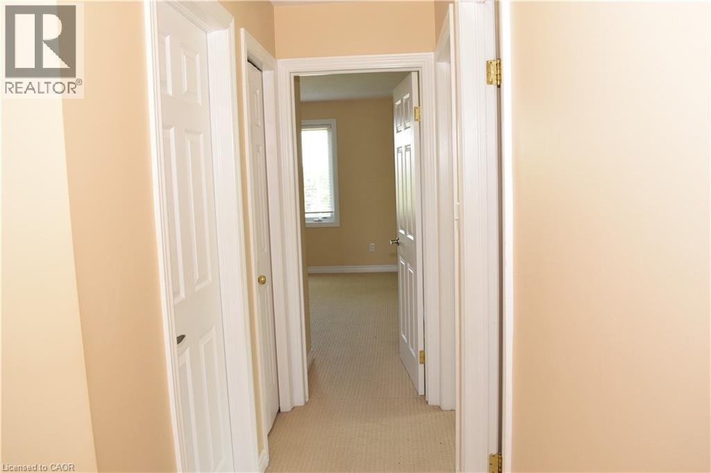 242 Buttercup Court, Waterloo, ON, N2V 2W8 - 18