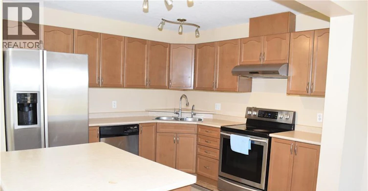 242 Buttercup Court, Waterloo, ON, N2V 2W8 - 7