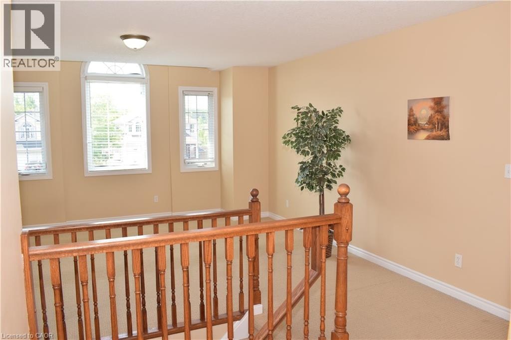 242 Buttercup Court, Waterloo, ON, N2V 2W8 - 30