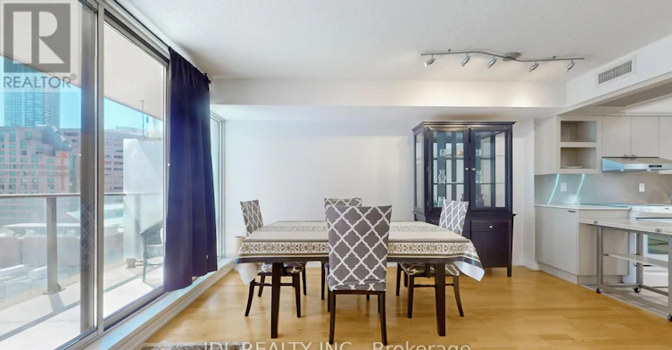 1037-111 Elizabeth Street, Toronto, ON, M5G 1P7 - 11