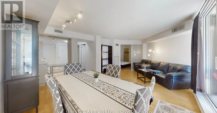 1037-111 Elizabeth Street, Toronto, ON, M5G 1P7 - 13