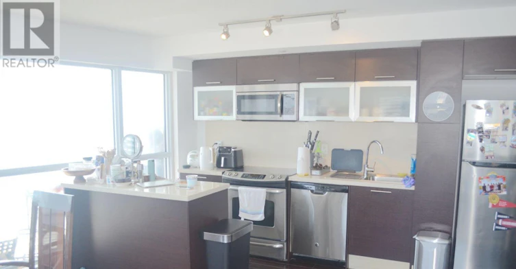 2002-386 Yonge Street, Toronto, ON, M5B 0A5 - 2