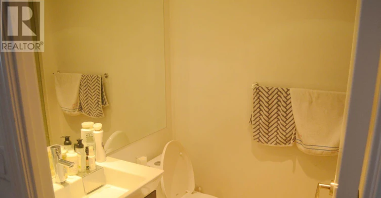 2002-386 Yonge Street, Toronto, ON, M5B 0A5 - 9