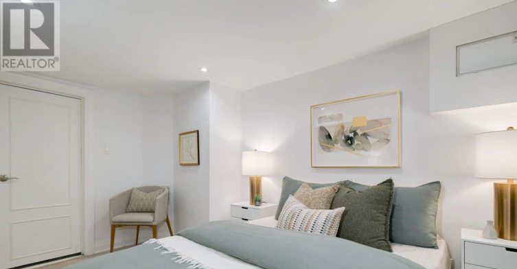 237 Rhodes Avenue, Toronto, ON, M4L 3A2 - 11