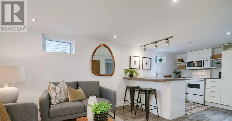 237 Rhodes Avenue, Toronto, ON, M4L 3A2 - 4
