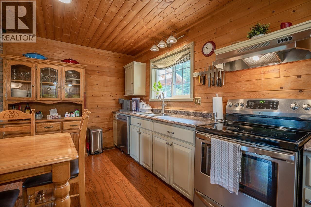 6650 Ryall Road, Lone Butte, BC, V0K 1X3 - 9
