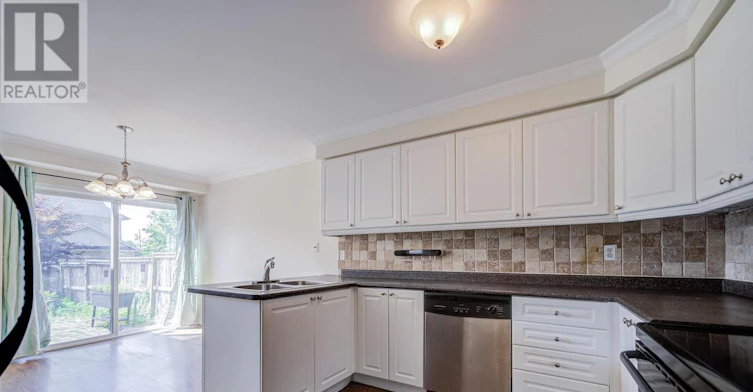 43 Beaumaris Crescent, Whitby, ON, L1M 2H3 - 17