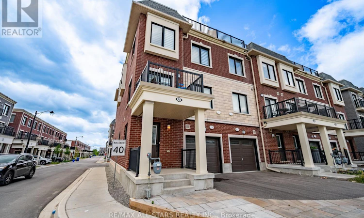 40 Covington Crescent