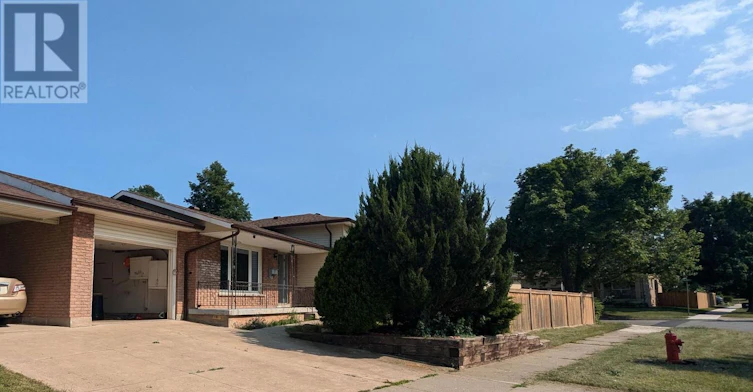 UPPER-7 Greening Avenue, Hamilton, ON, L8E 3Z8 - 2
