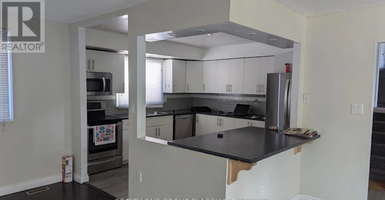 UPPER-7 Greening Avenue, Hamilton, ON, L8E 3Z8 - 9