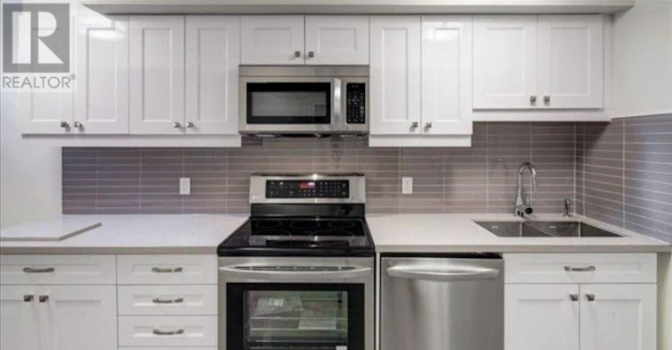 BXMT-892 Palmerston Avenue, Toronto, ON, M6G 2S2