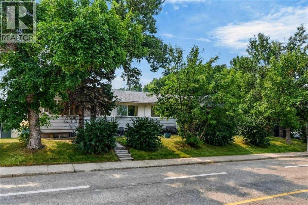 1907 14 Avenue NE, Calgary, AB, T2E 1G8