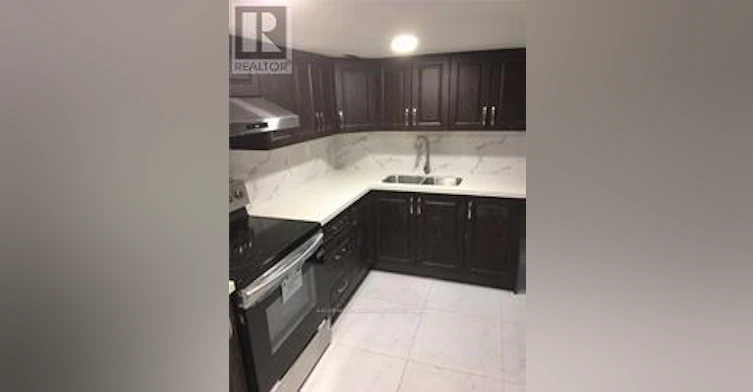 358 Hillcrest Avenue, Toronto, ON, M2N 3P8
