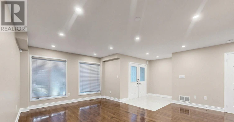 5837 Rainberry Drive, Mississauga, ON, L5M 6S2 - 3