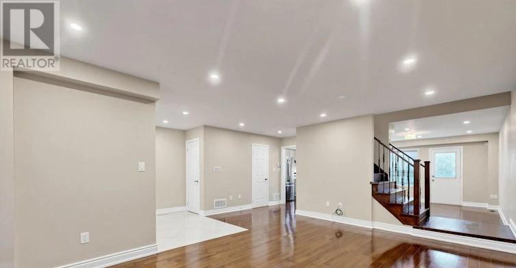 5837 Rainberry Drive, Mississauga, ON, L5M 6S2 - 4