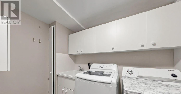 5837 Rainberry Drive, Mississauga, ON, L5M 6S2 - 38